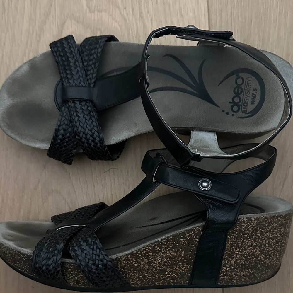 Abeo Black Woven Strap Sandals